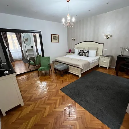 Apartment Royal